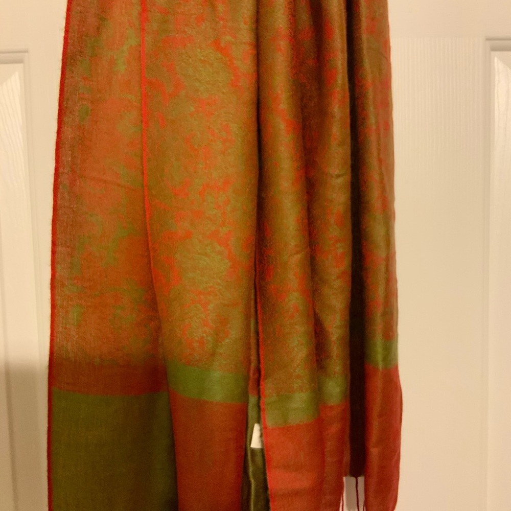 Large Pashmina Scarf - Picture 3 of 5